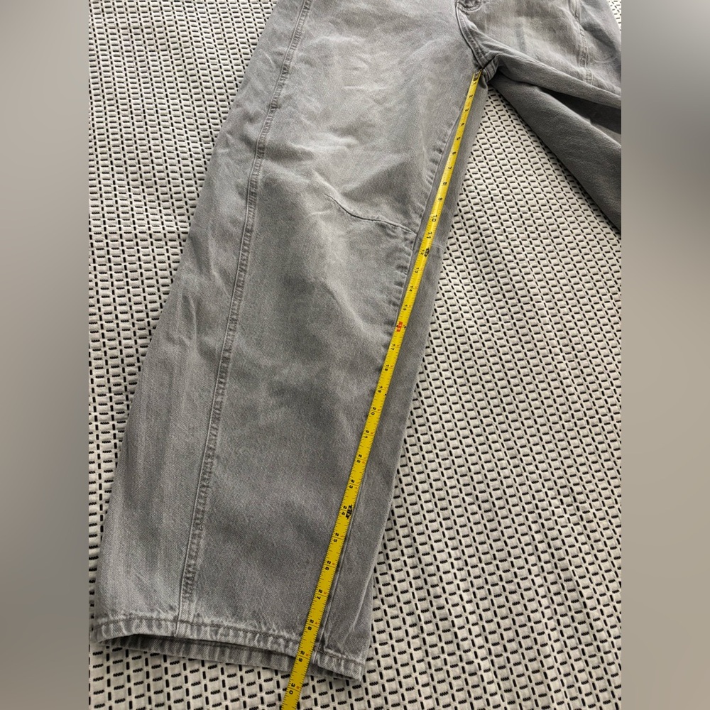 Barrel jeans in gray - Picture 2 of 6